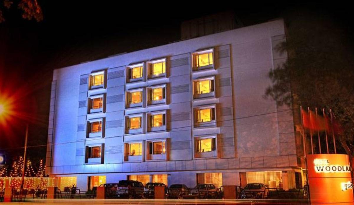 Hotel Woodland Poona Buitenkant foto
